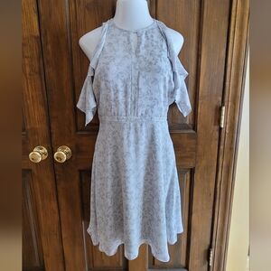 Banana Republic Sz 6 Cold Shoulder Gray Dress P2P 19 L 39